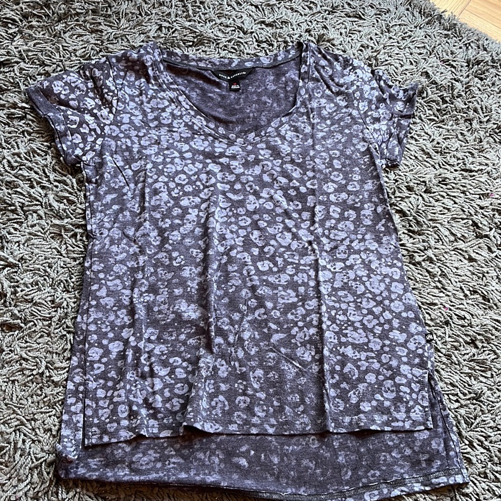 Rock & Republic Womens t shirt size Medium
